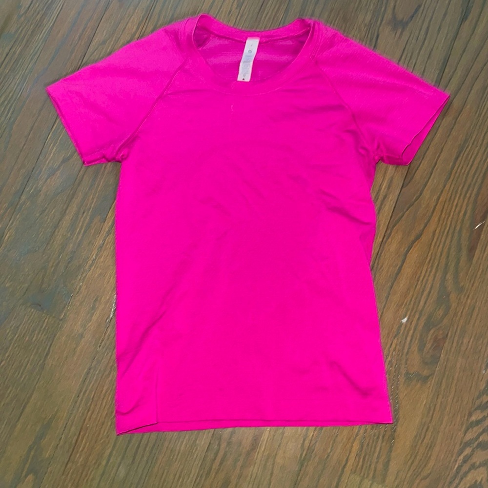 Lululemon Sonic Pink Swiftly!